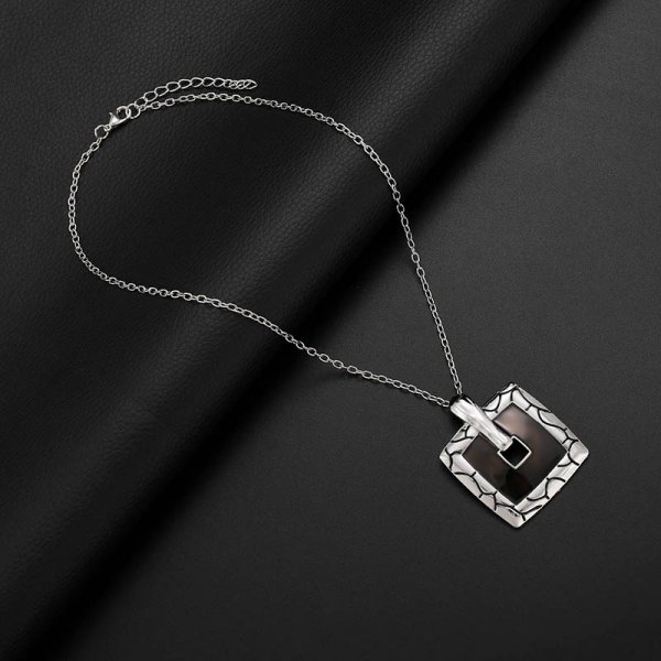 Fashion Retro Square Pendant Necklace Earrings