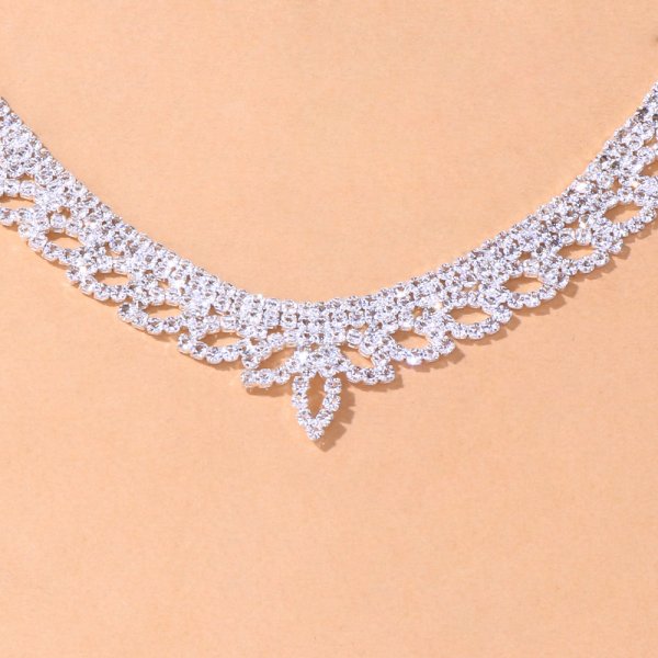 Light Luxury Bridal Necklace Earrings Set Wedding Dress Accessories